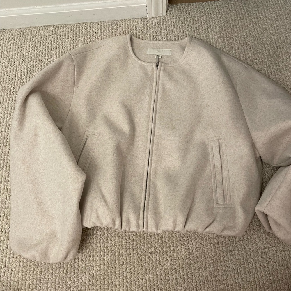 Zara Women's Beige Bomber Jacket